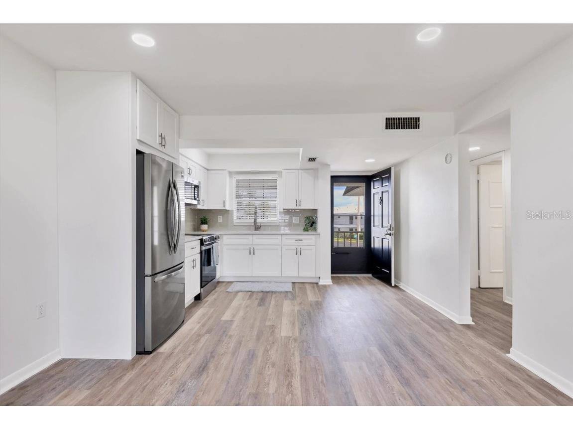 102 46th Avenue Terrace W #402 Bradenton FL 34207 A4641408 image7