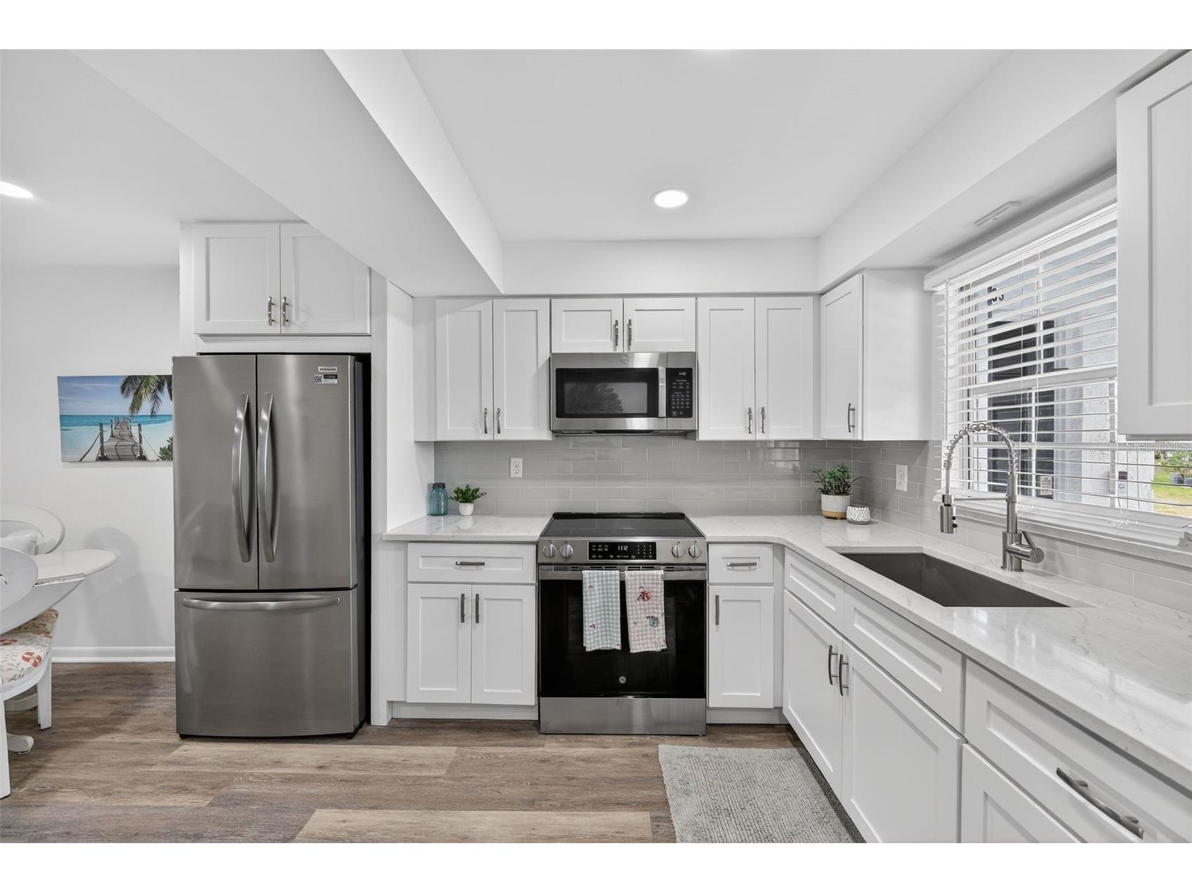 102 46th Avenue Terrace W #402 Bradenton FL 34207 A4684325 image3