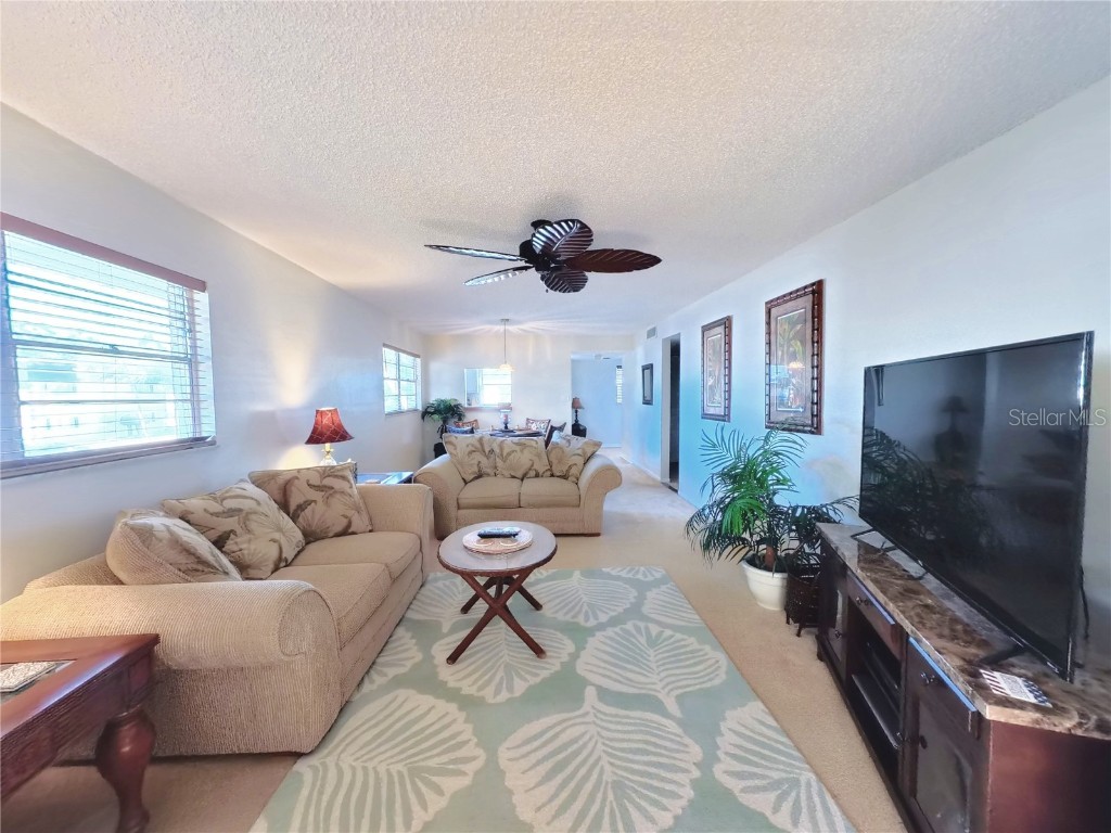 102 47th Avenue Drive W #342 Bradenton FL 34207 A4672066 image4