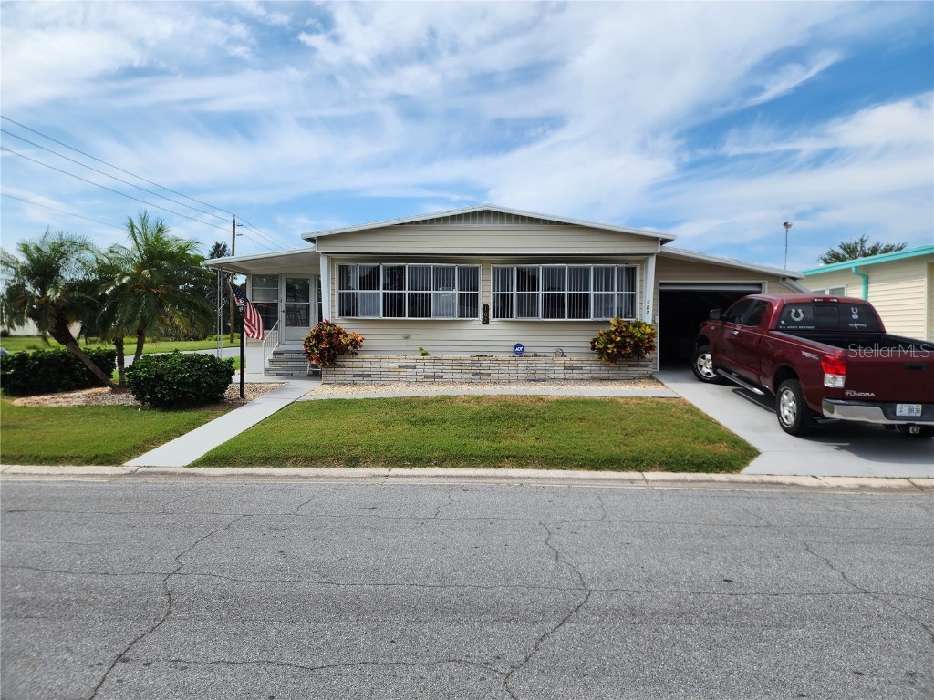 102 49th Avenue W Bradenton FL 34207 A4570370 image1