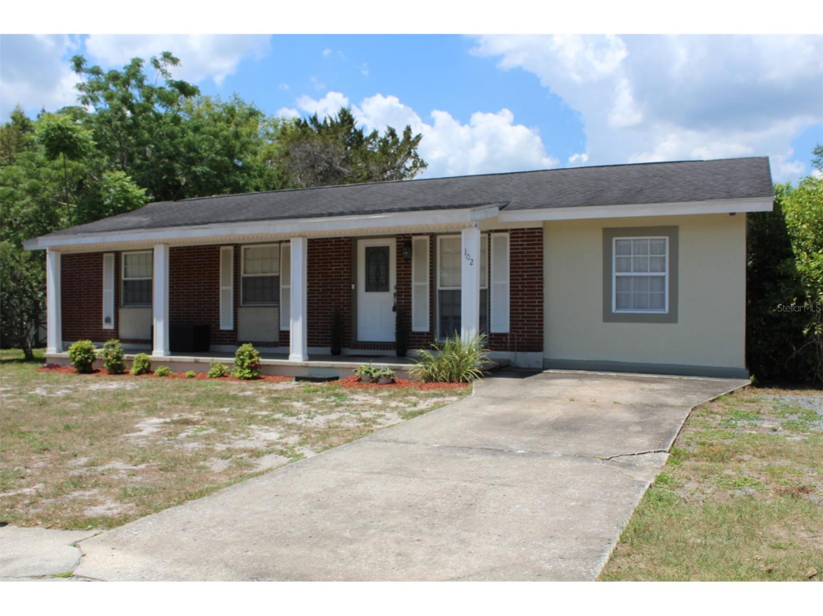 102 Amigos Road Debary FL 32713 V4948761 image1