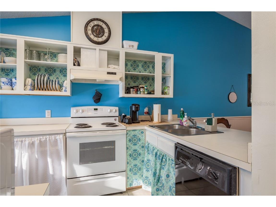 102 Anclote Road Tarpon Springs FL 34689 TB8451660 image16