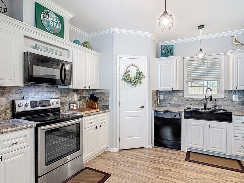 102 Ash Street Edgewater FL 32141 O6401336 image8