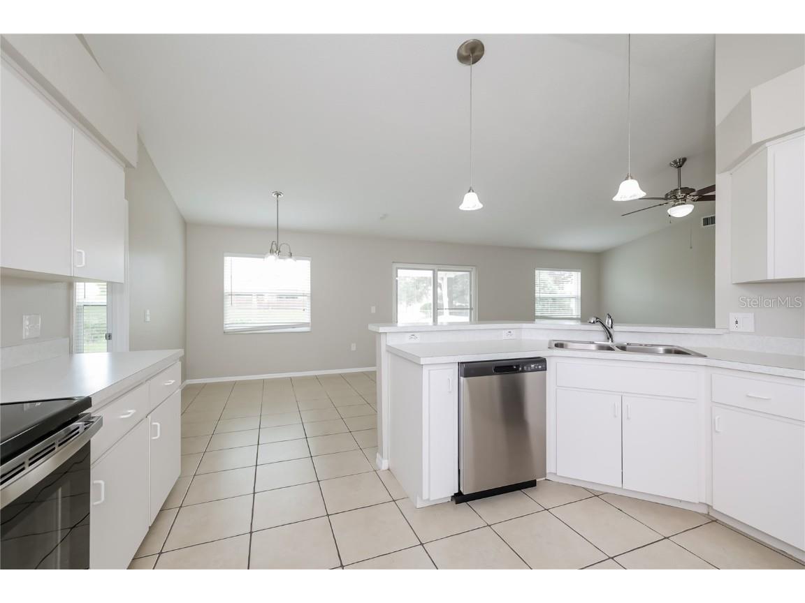 102 Ashley Loop Davenport FL 33837 O6365871 image5