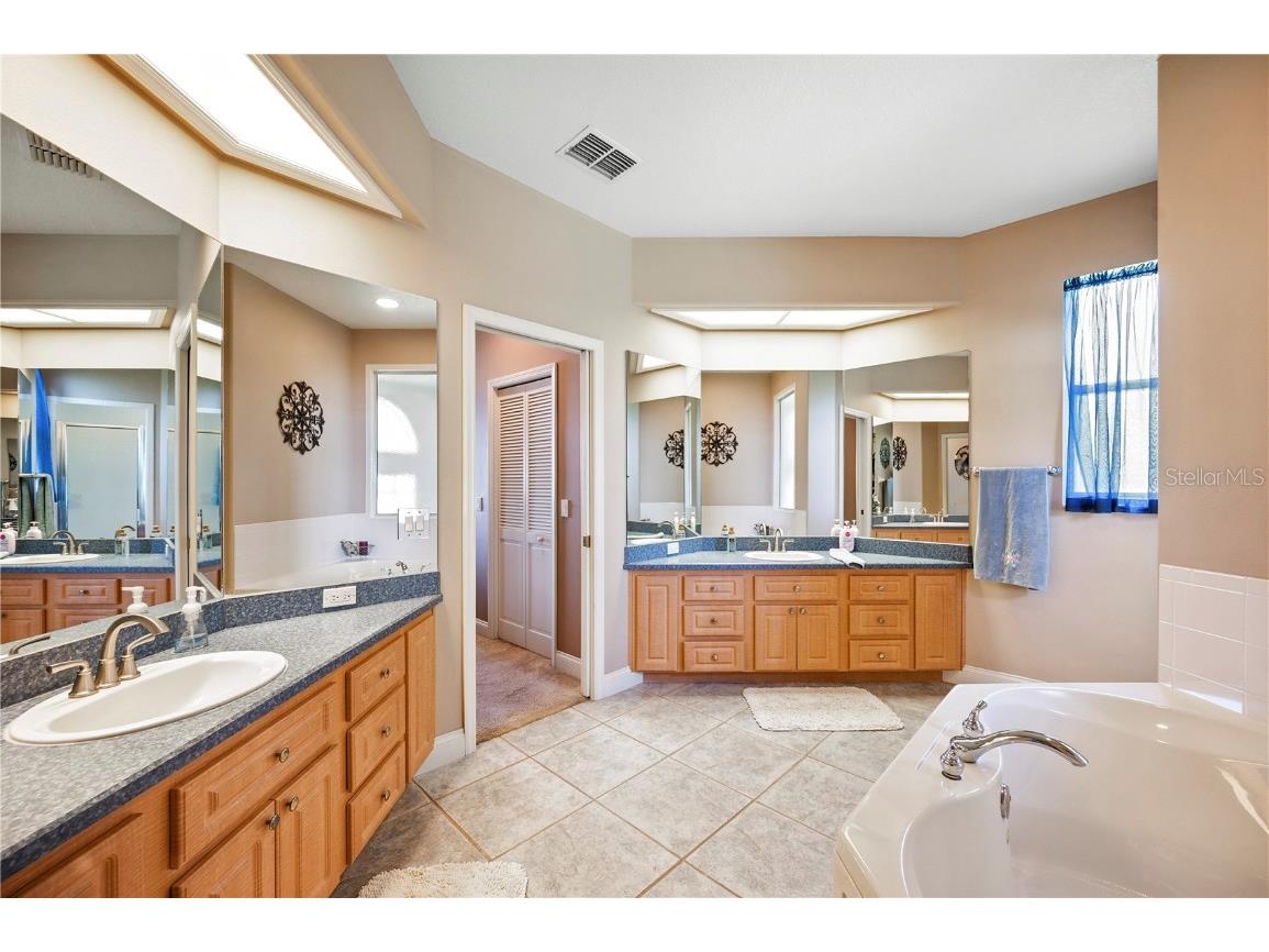 102 Bayberry Drive Polk City FL 33868 - LAKE AGNES L4955251 image26