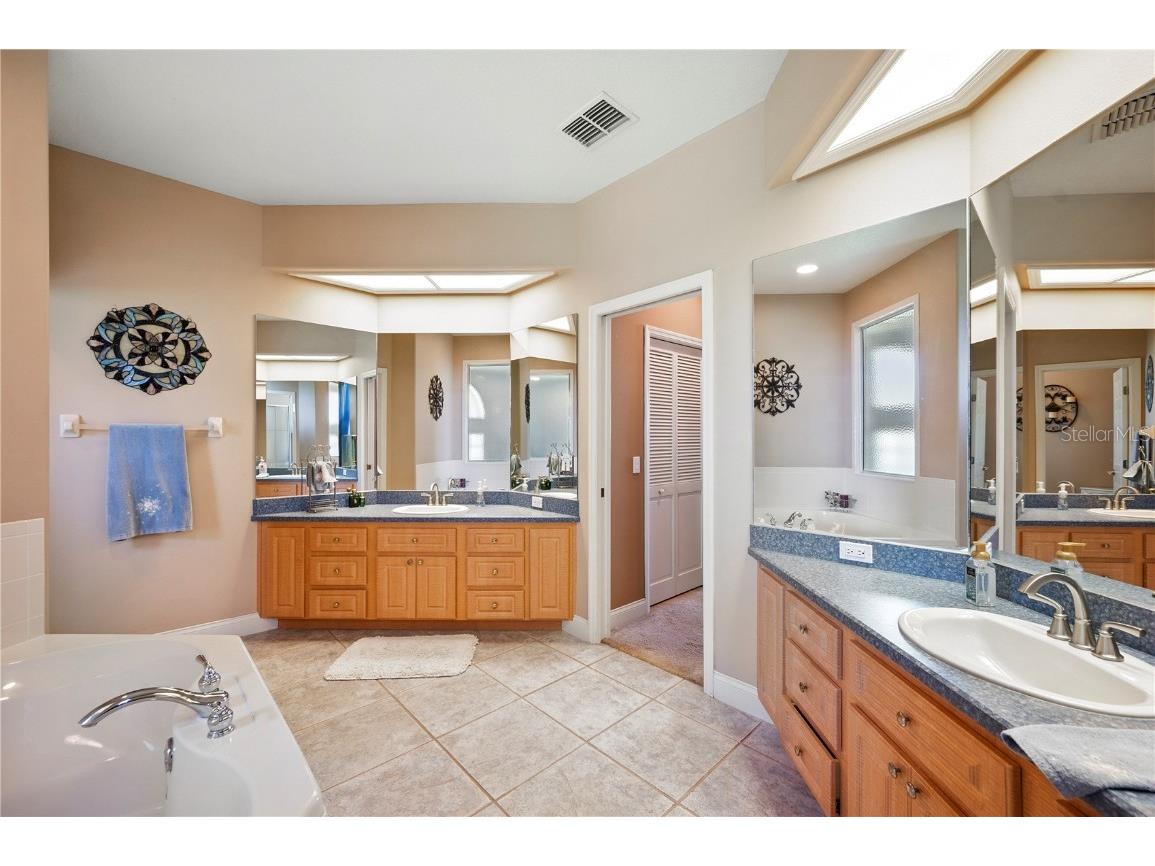 102 Bayberry Drive Polk City FL 33868 - LAKE AGNES L4955251 image27