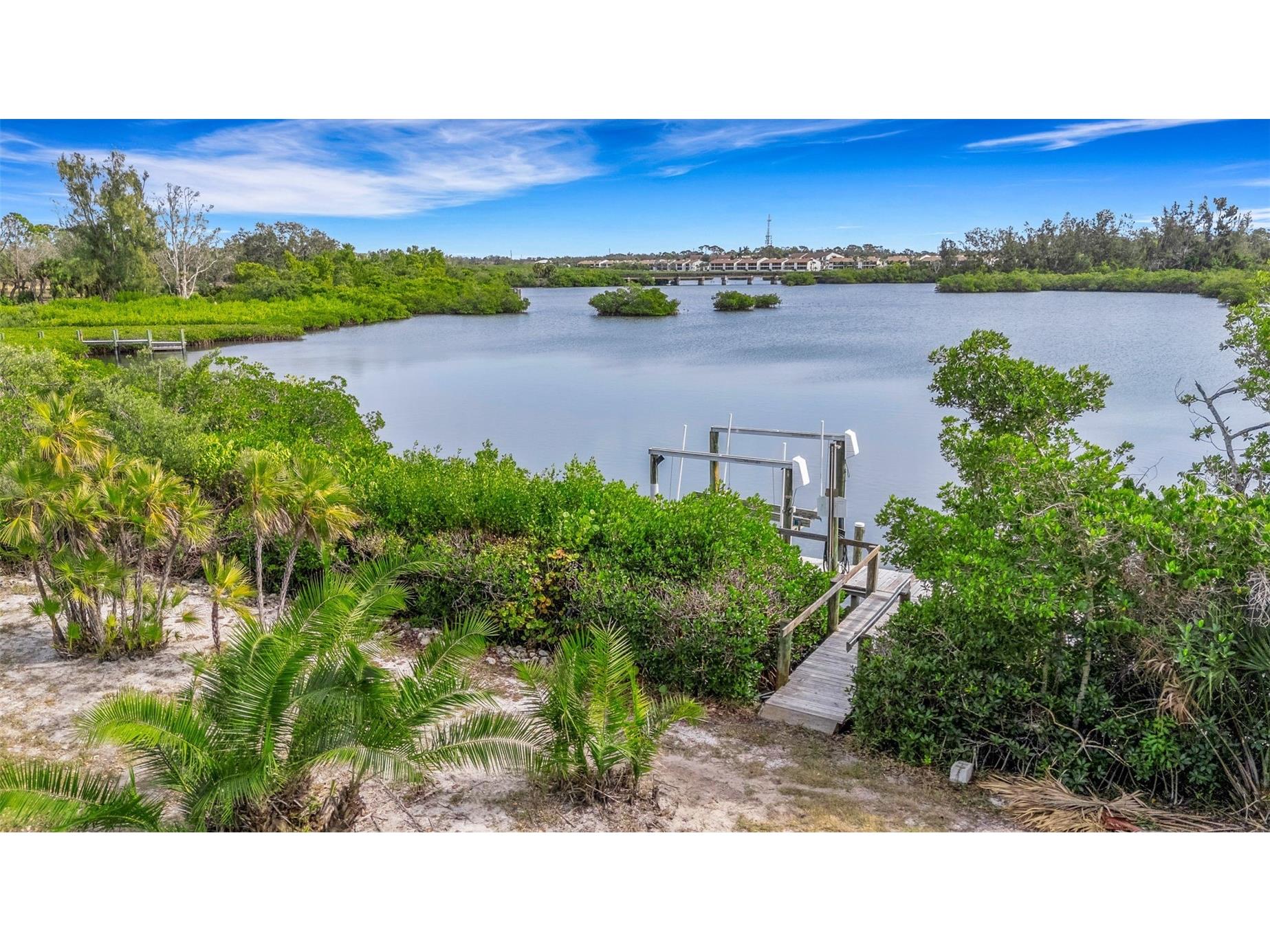 102 Brenda Lane Nokomis FL 34275 - ROBERT'S BAY A4678670 image7