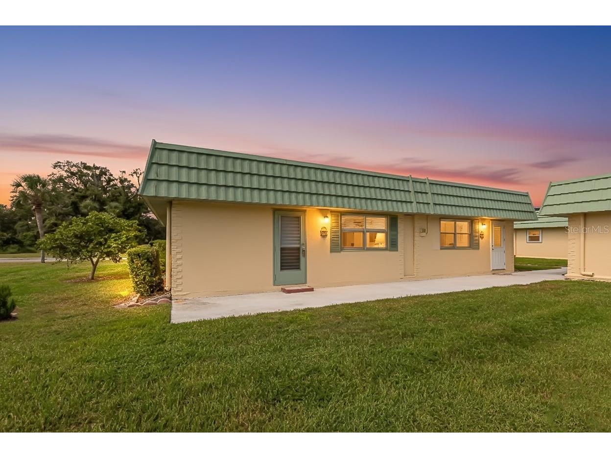 102 Cambridge Trail #217 Sun City Center FL 33573 TB8435259 image1