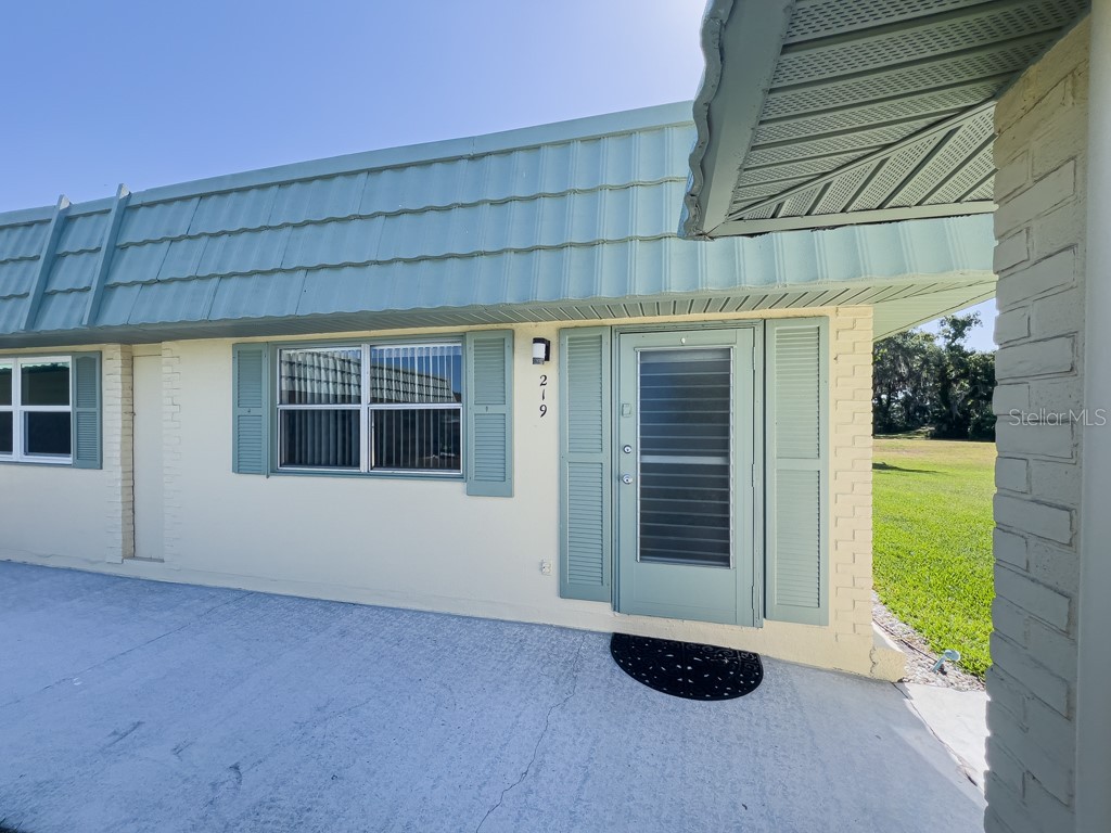 102 Cambridge Trail #219 Sun City Center FL 33573 T3524120 image1