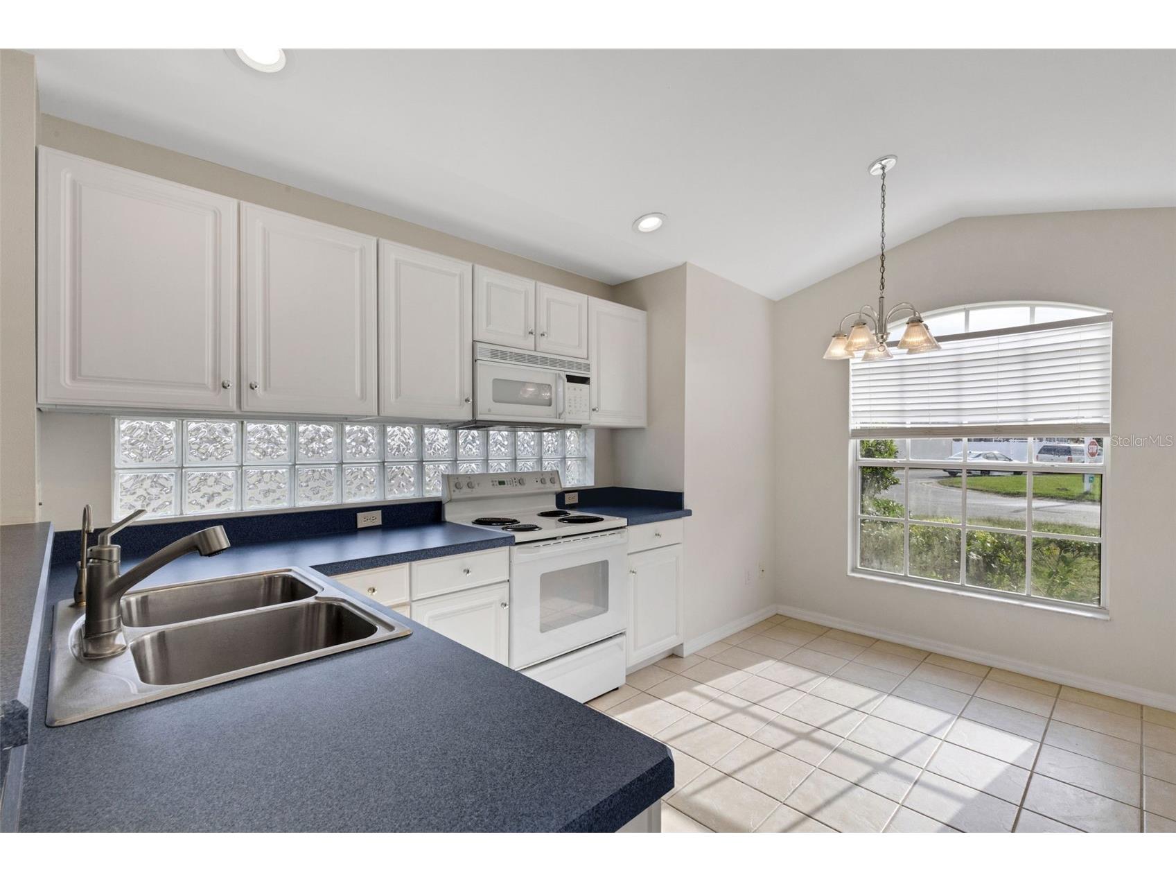 102 Canary Island Circle Davenport FL 33837 S5141546 image18