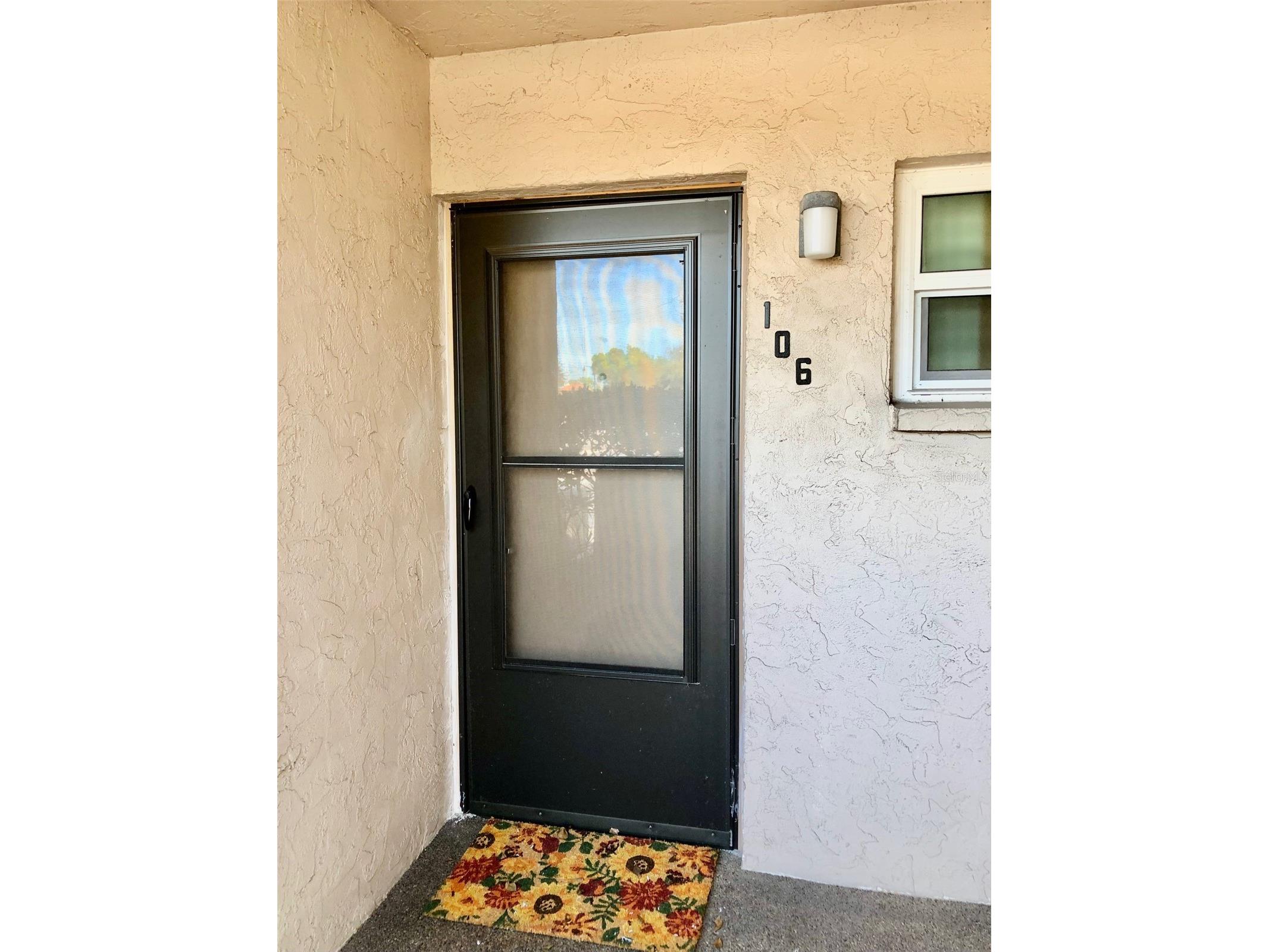102 Capri Isles Boulevard #106 Venice FL 34292 A4686407 image1