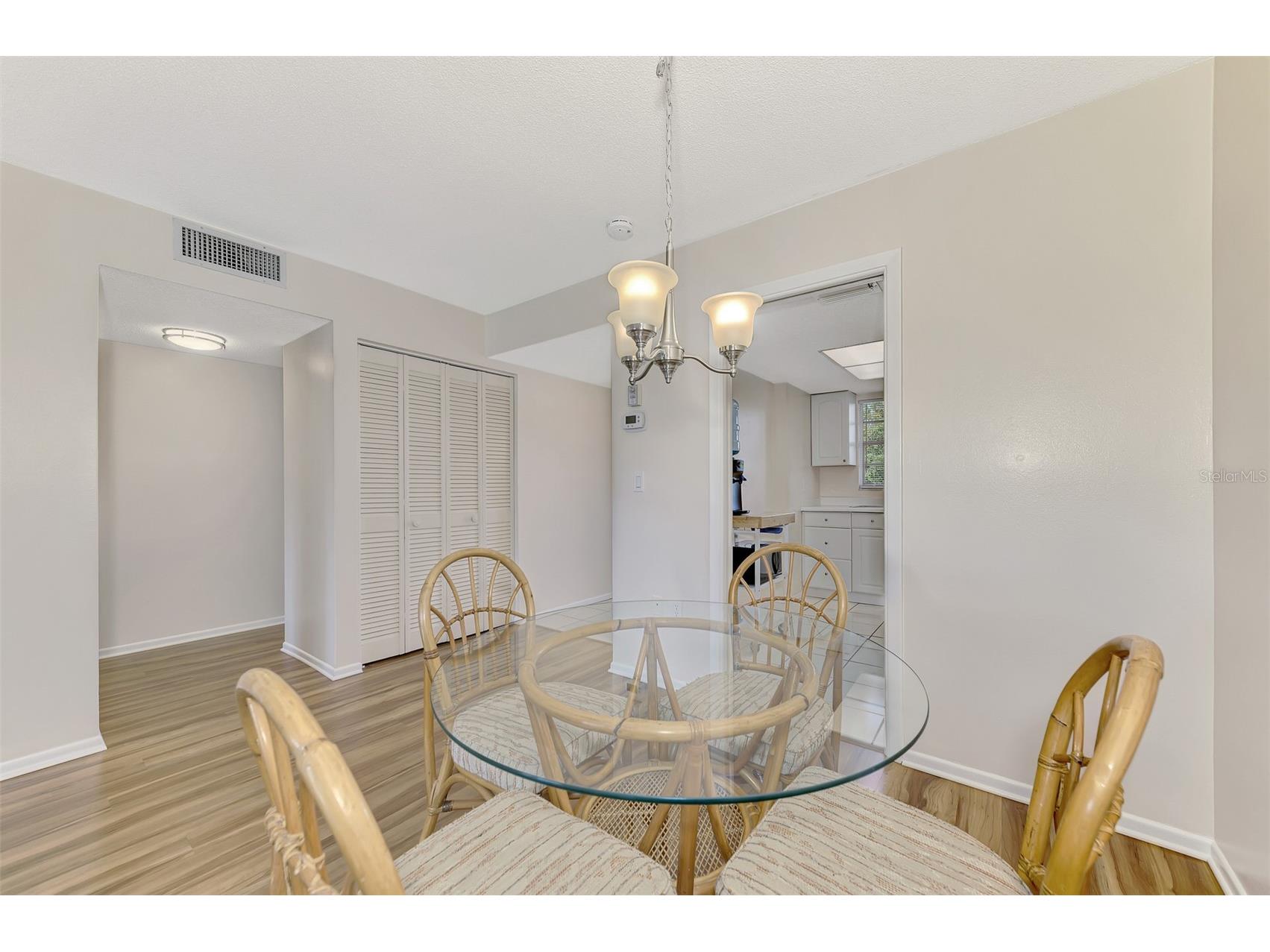 102 Capri Isles Boulevard #206 Venice FL 34292 A4680926 image15