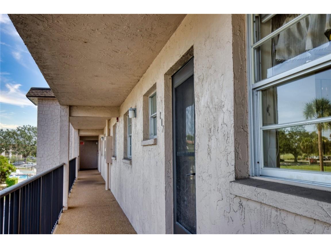 102 Capri Isles Boulevard #207 Venice FL 34292 N6140435 image4