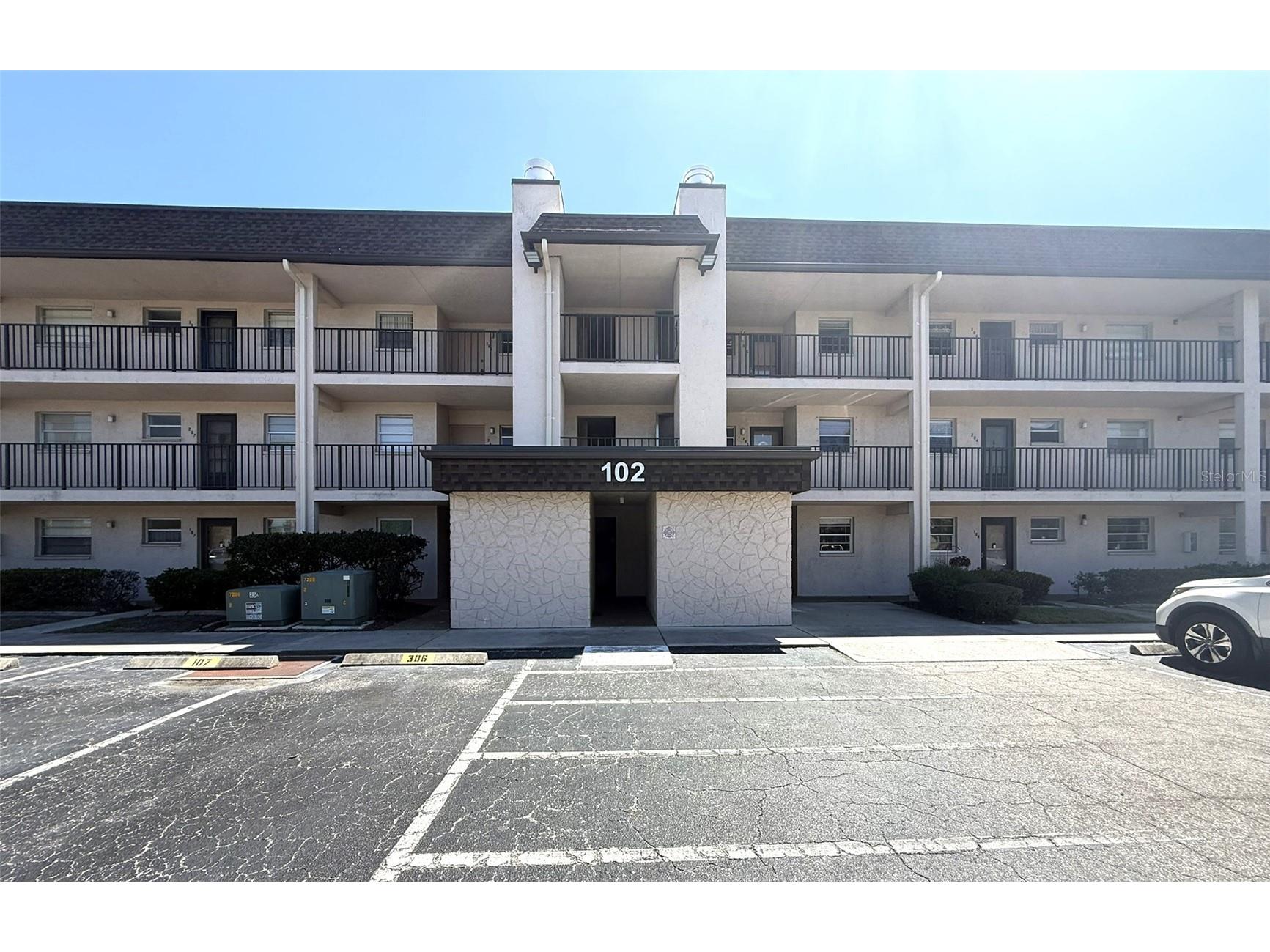 102 Capri Isles Boulevard #306 Venice FL 34292 N6143531 image1