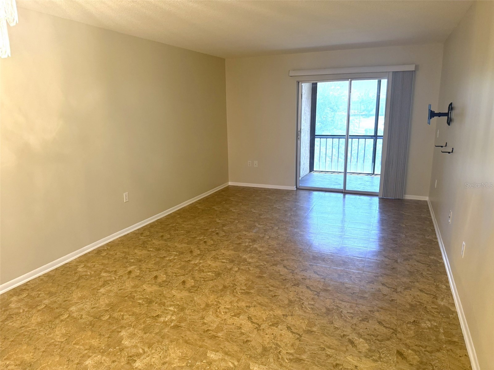 102 Capri Isles Boulevard #306 Venice FL 34292 N6143531 image6