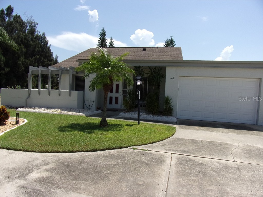 102 Carswell Circle #102 Sun City Center FL 33573 T3460814 image1