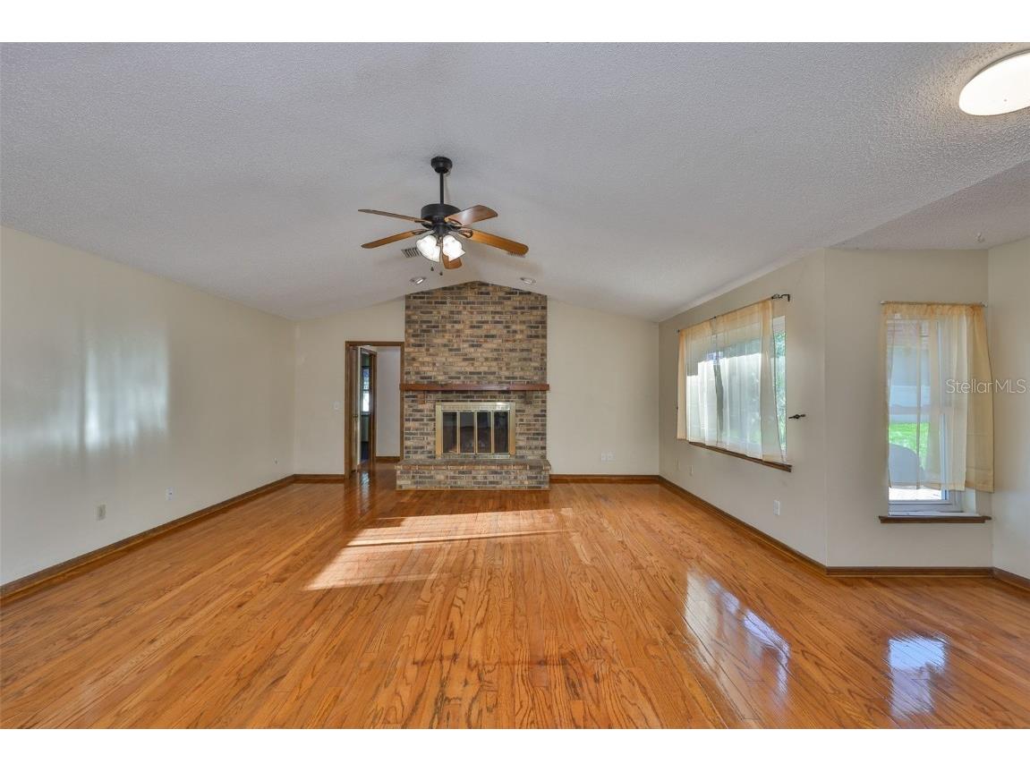 102 Cash Drive Seffner FL 33584 TB8411956 image10