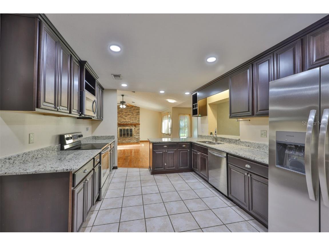 102 Cash Drive Seffner FL 33584 TB8411956 image18