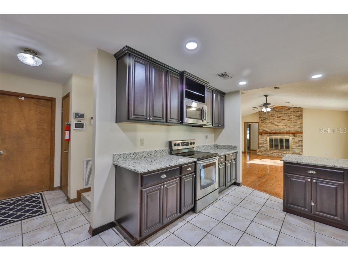 102 Cash Drive Seffner FL 33584 TB8411956 image19