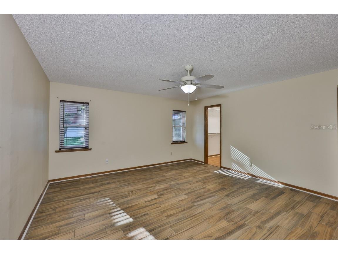 102 Cash Drive Seffner FL 33584 TB8411956 image26