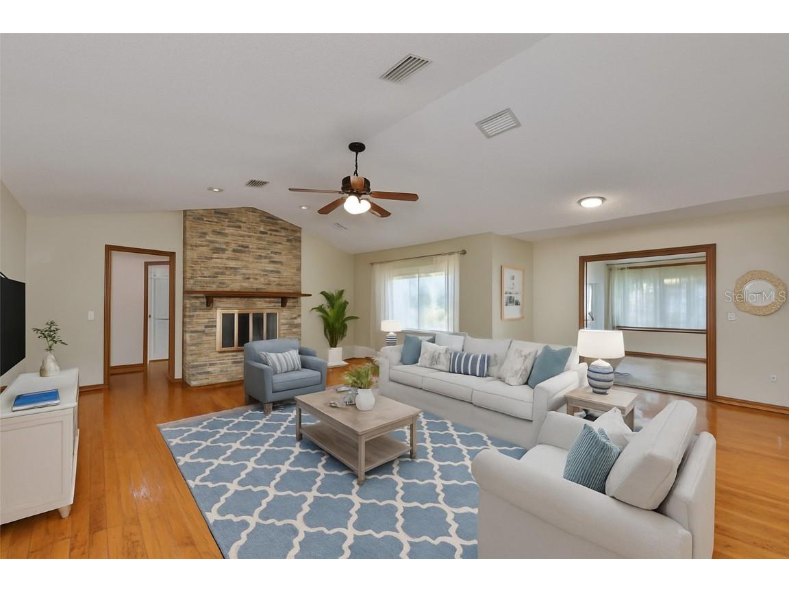 102 Cash Drive Seffner FL 33584 TB8411956 image4