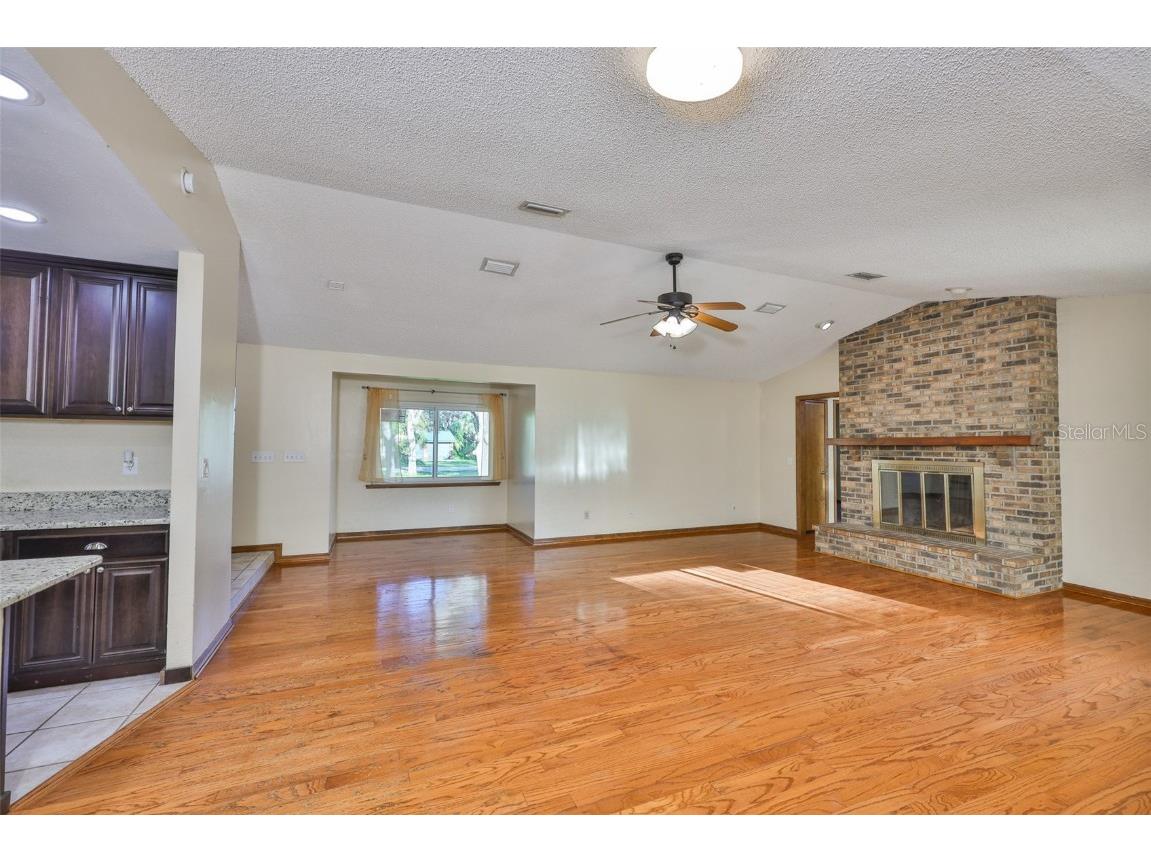 102 Cash Drive Seffner FL 33584 TB8411956 image8