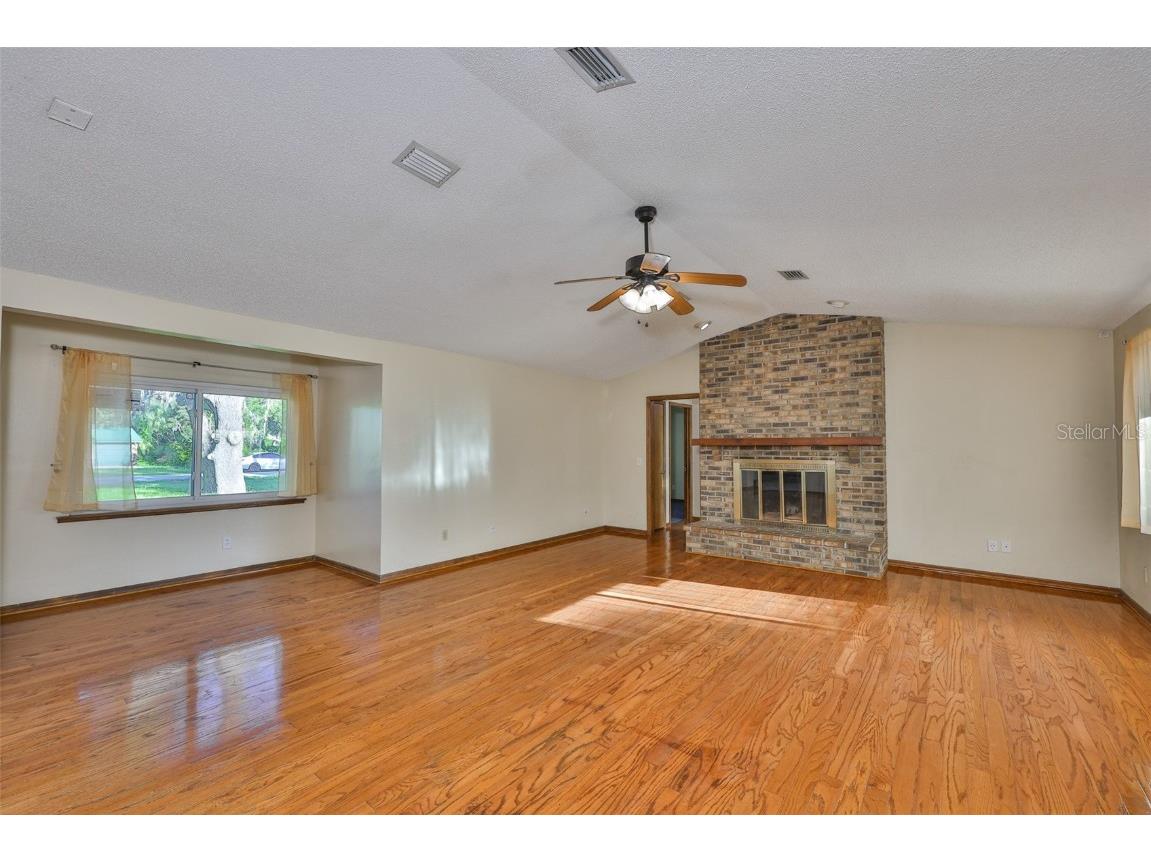 102 Cash Drive Seffner FL 33584 TB8411956 image9