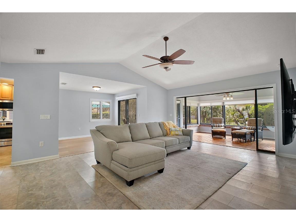 102 Cedar Way Yalaha FL 34797 - LAKE HARRIS G5090556 image13