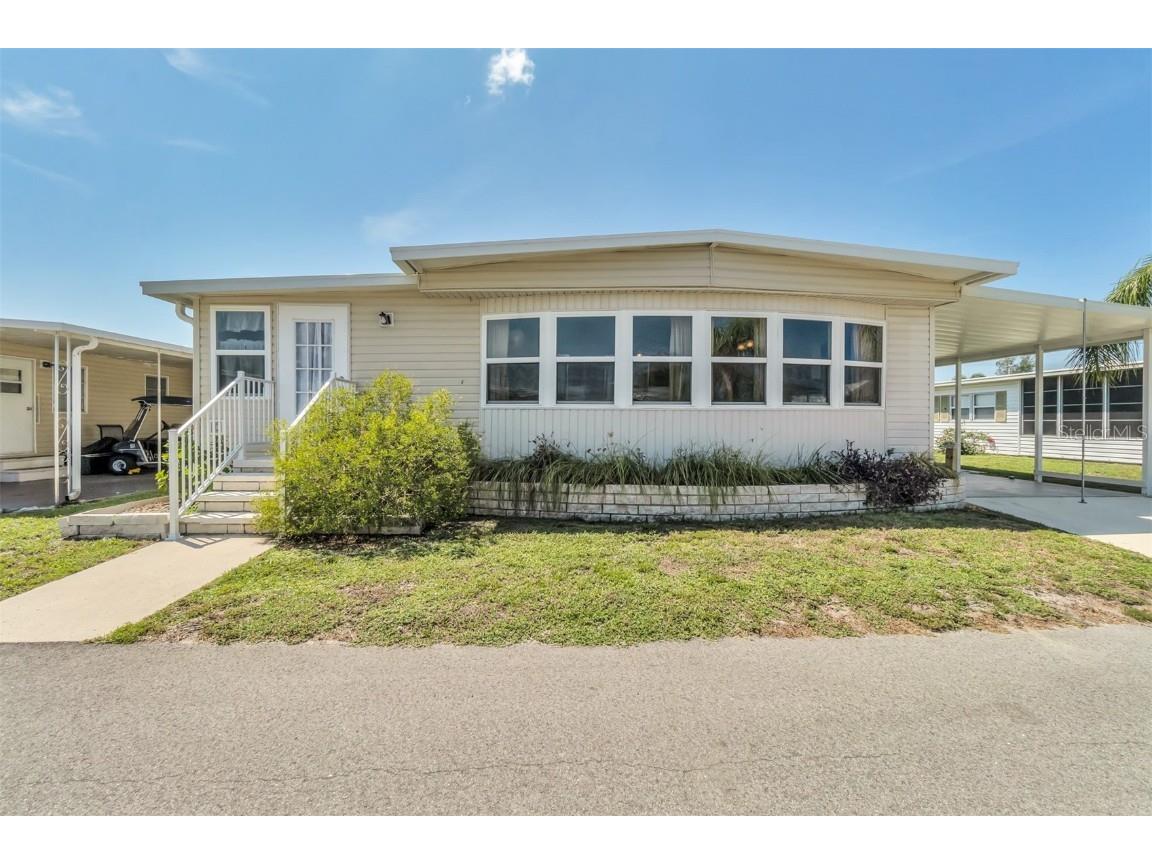 102 Del Rio Drive Palmetto FL 34221 A4580564 image1