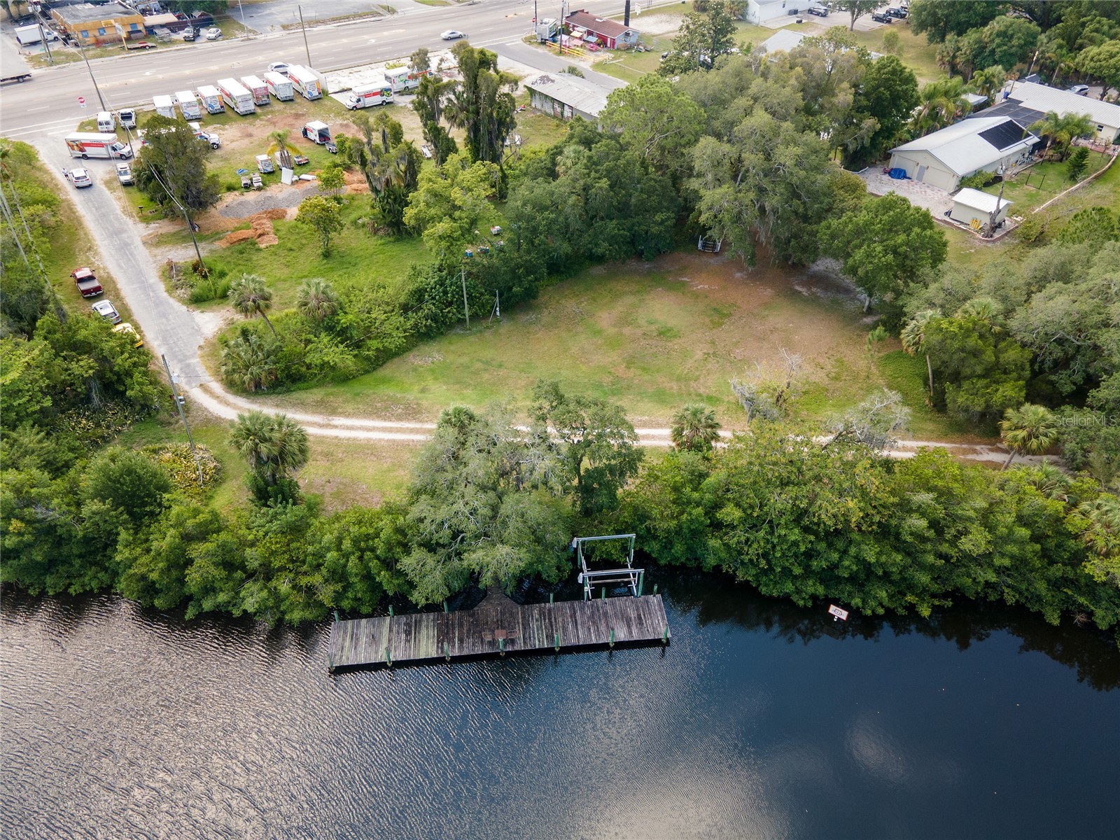 102 Dickman Drive SW Ruskin FL 33570 - RUSKIN INLET TB8494926 image1
