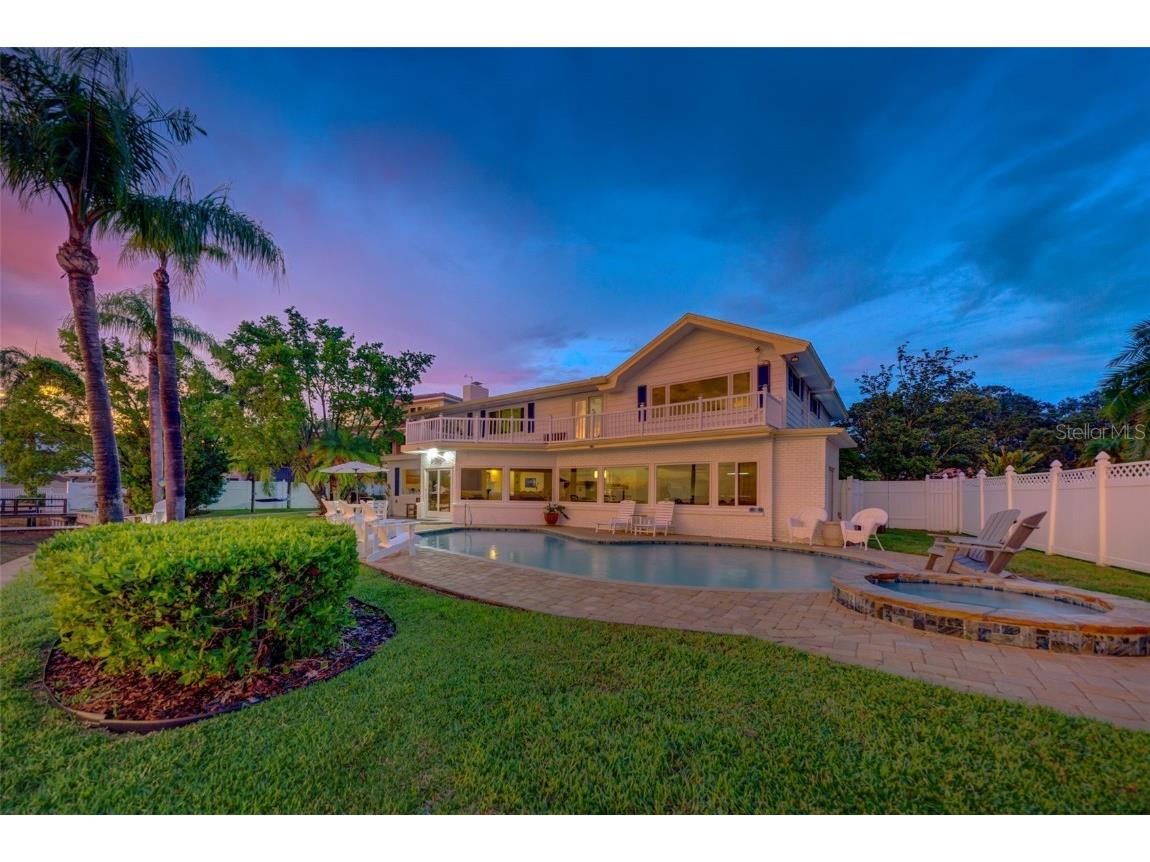 102 Driftwood Drive W Palm Harbor FL 34683 U8218278 image1