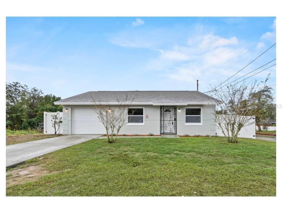 102 E 12th Street Apopka FL 32703 O6171084 image1