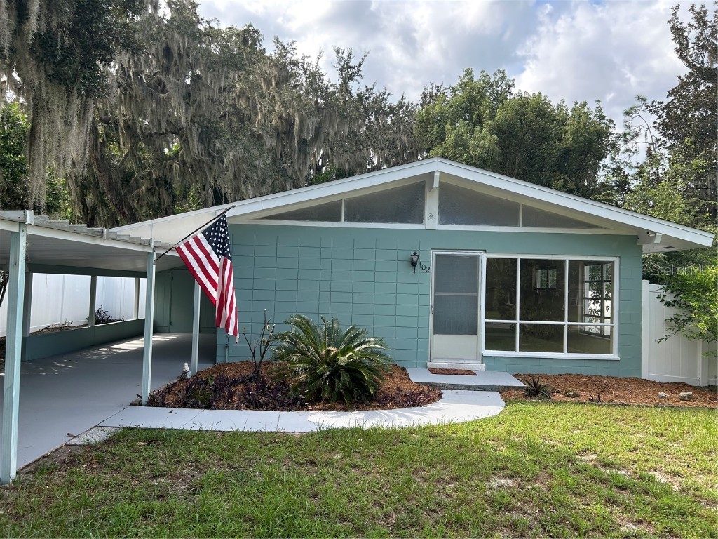 102 E Pendleton Avenue Eustis FL 32726 G5102305 image1
