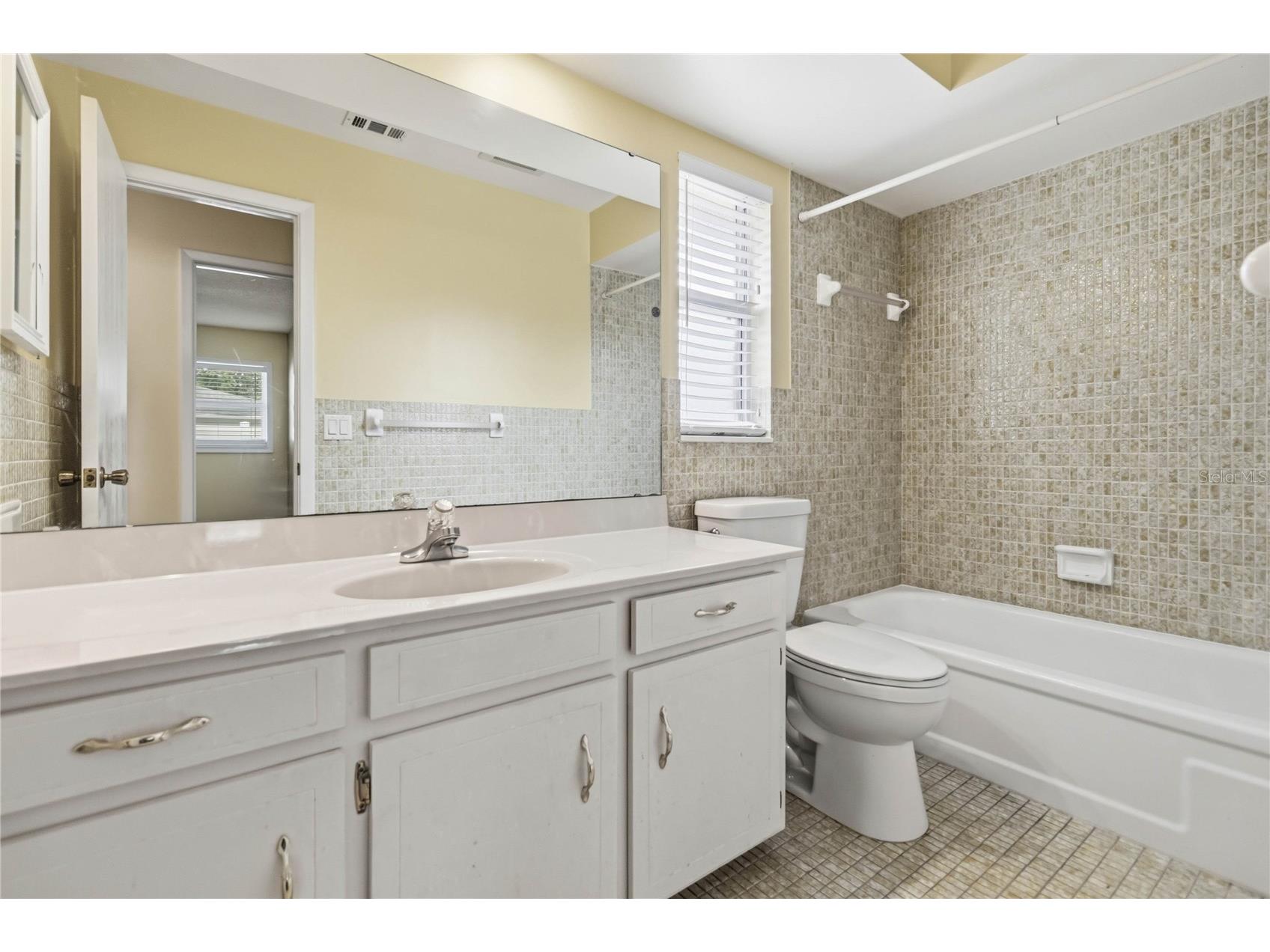 102 Eastern Fork Longwood FL 32750 O6412608 image24