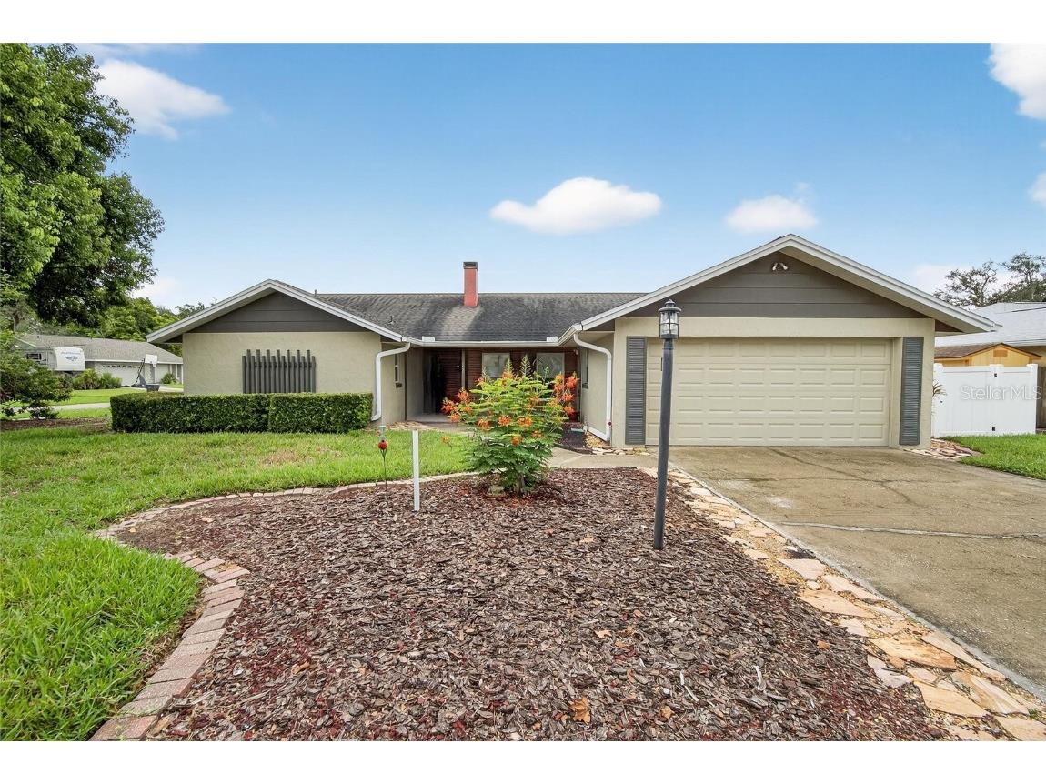 102 Foxwood Drive Brandon FL 33510 TB8418522 image1