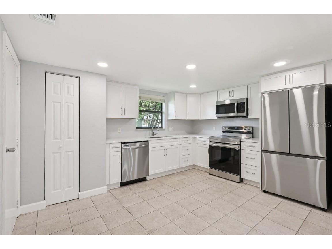 102 Golf Club Drive New Smyrna Beach FL 32168 - FAIRGREEN LAKE O6332821 image13