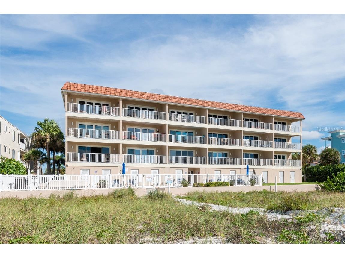 102 Gulf Boulevard #203 Indian Rocks Beach FL 33785 T3487600 image1
