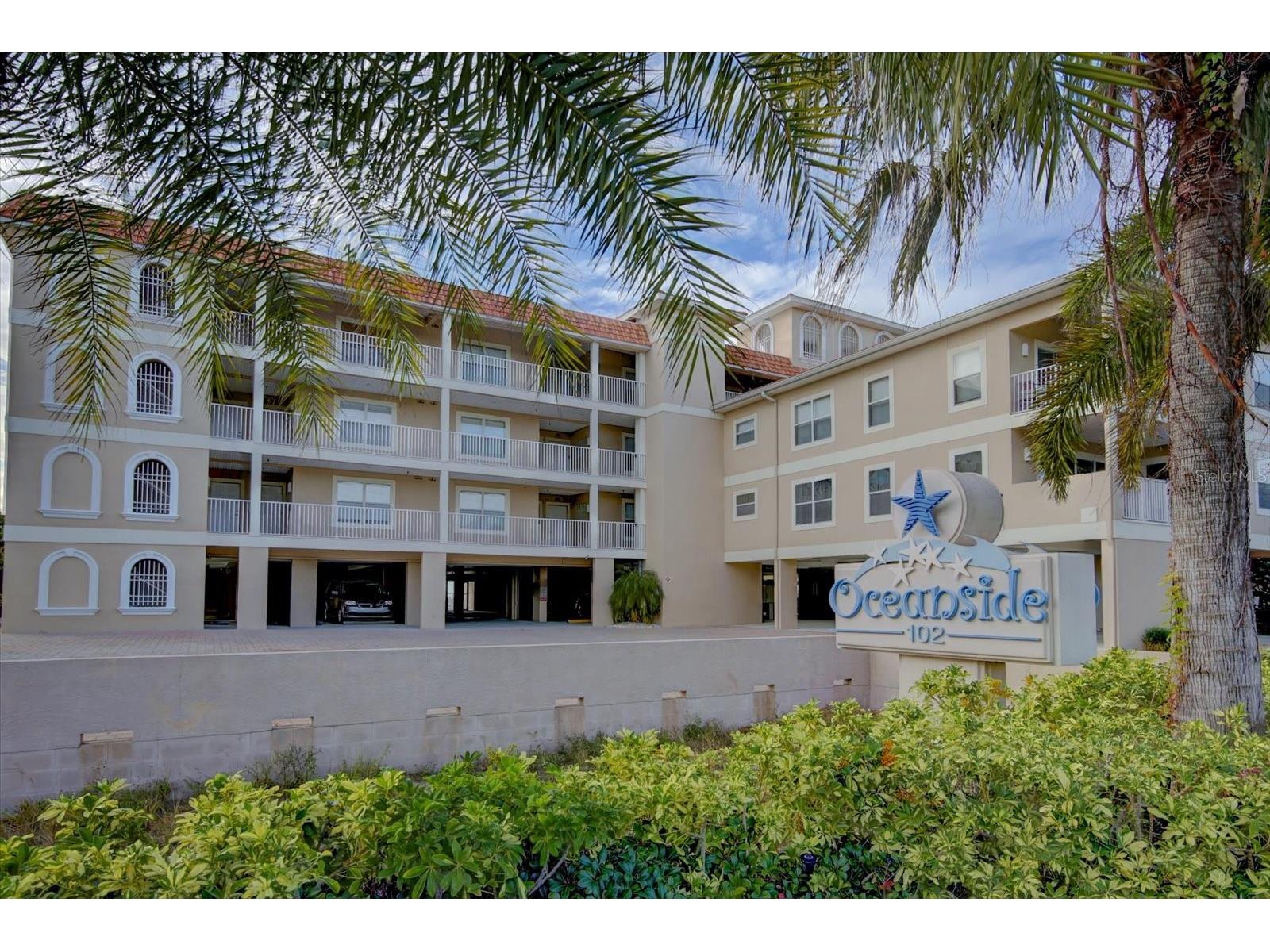 102 Gulf Boulevard #401 Indian Rocks Beach FL 33785 - GULF TB8498057 image1