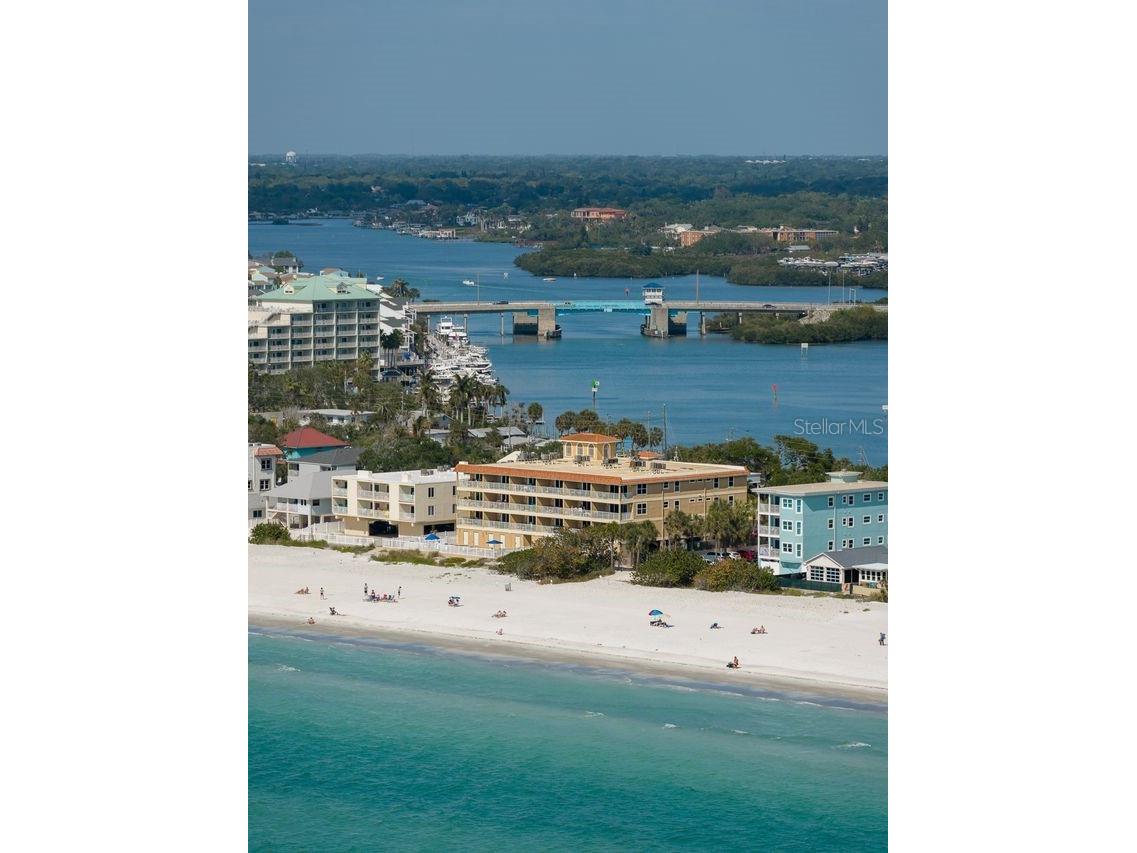 102 Gulf Boulevard #401 Indian Rocks Beach FL 33785 - GULF TB8498057 image3