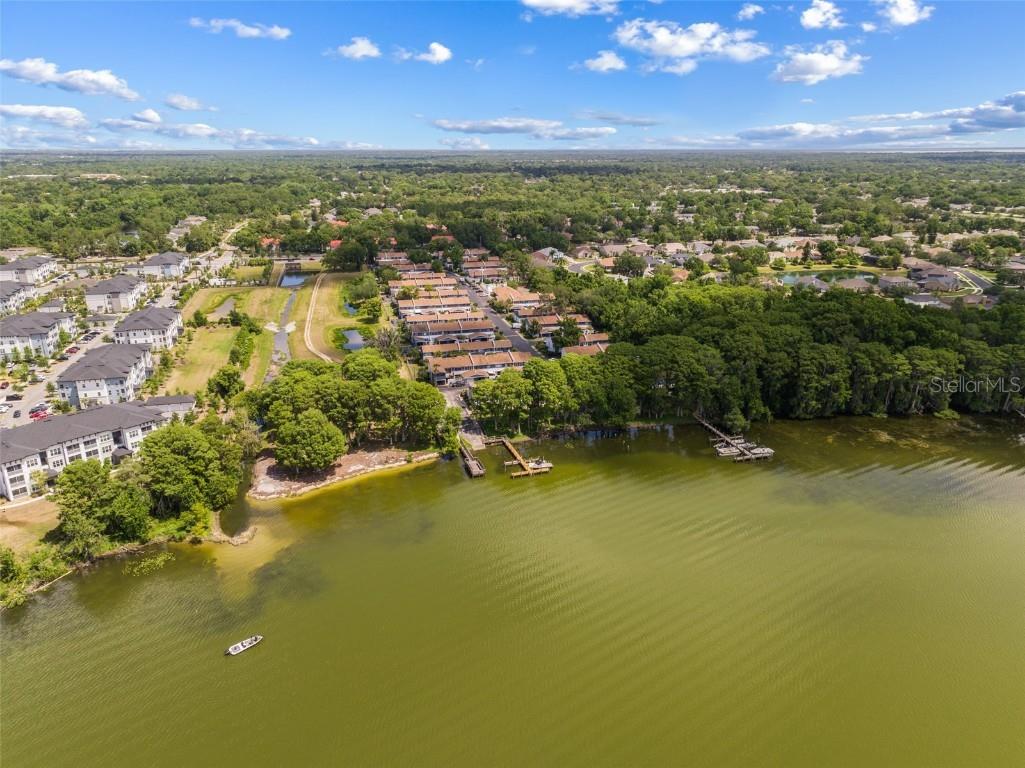 102 Lago Vista Boulevard Casselberry FL 32707 - LAKE HOWELL O6202319 image1