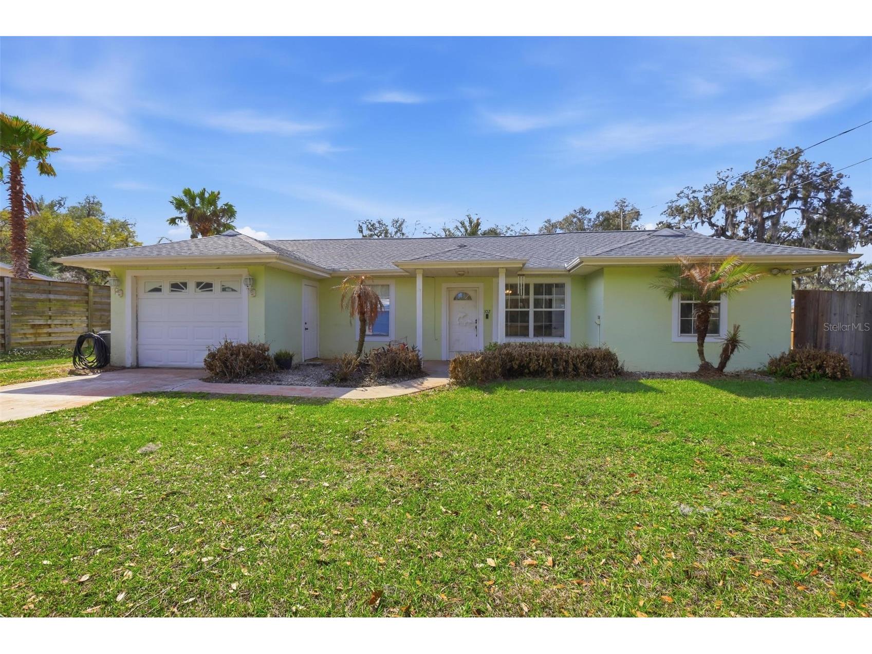 102 Lake Charles Road Deland FL 32724 V4947728 image1