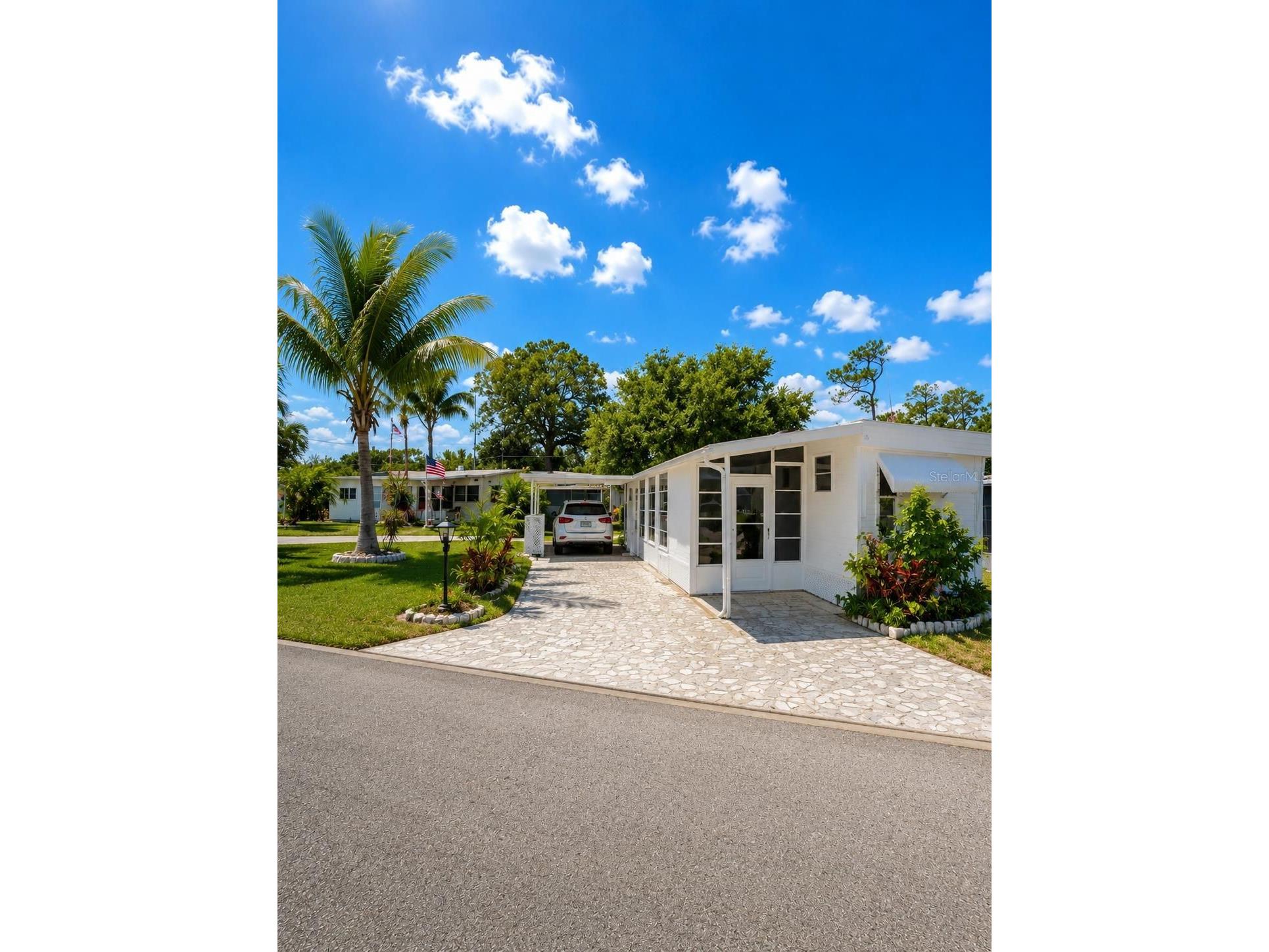 102 Lantern Place North Fort Myers FL 33917 O6410837 image1