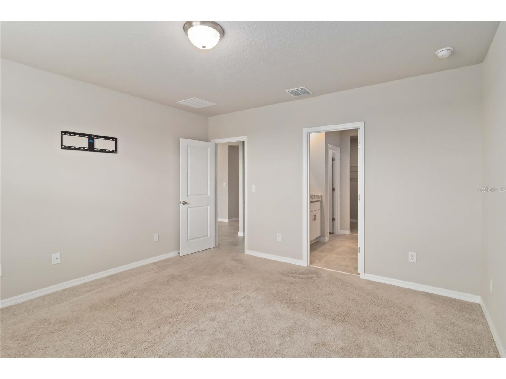 102 Lovely Court Plant City FL 33566 TB8487424 image12