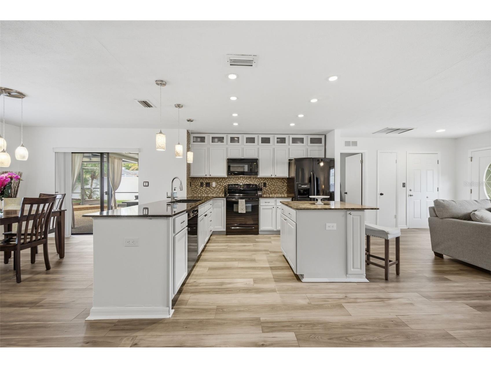 102 Peacock Circle Safety Harbor FL 34695 TB8518481 image12