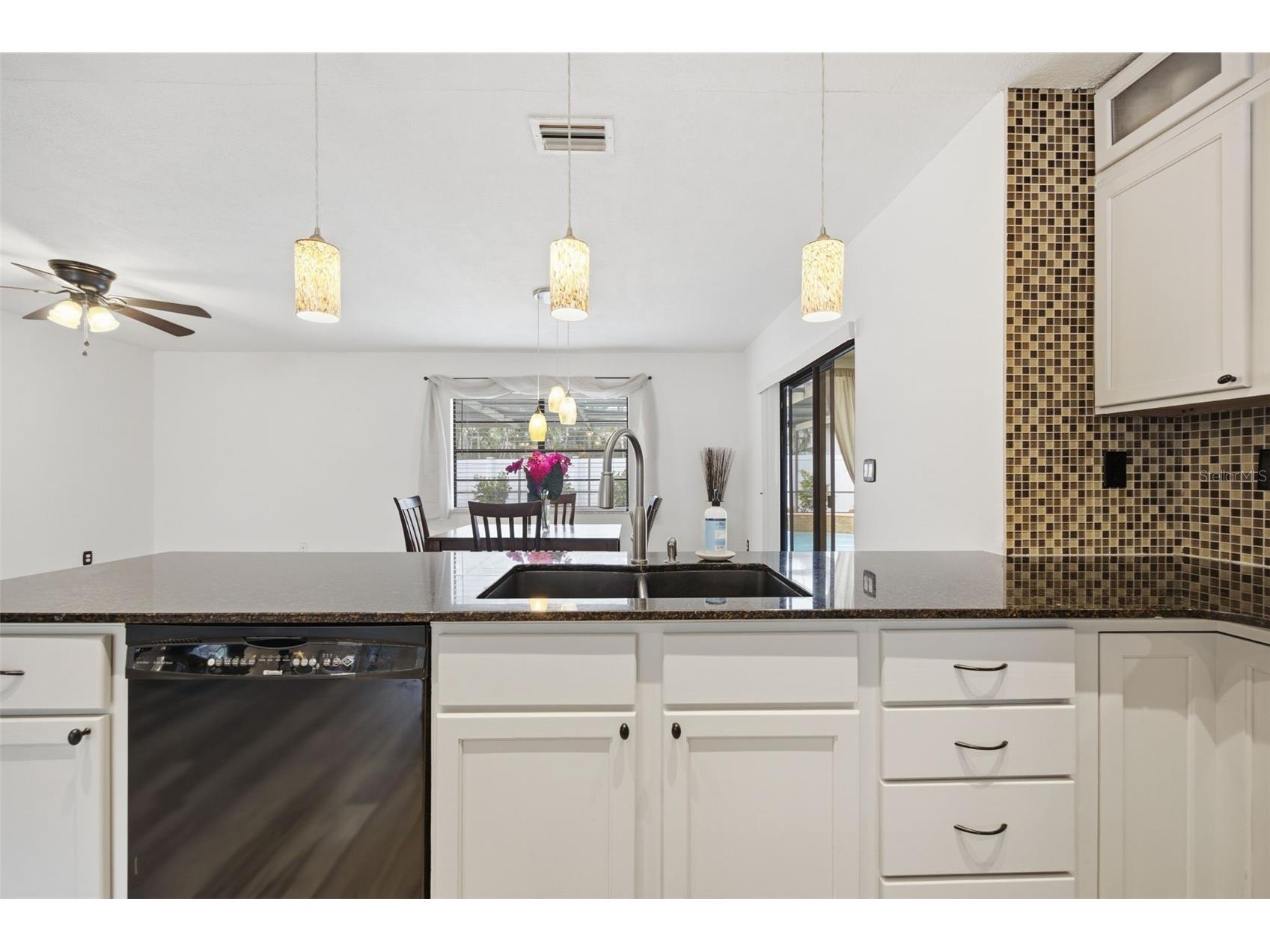 102 Peacock Circle Safety Harbor FL 34695 TB8518481 image15