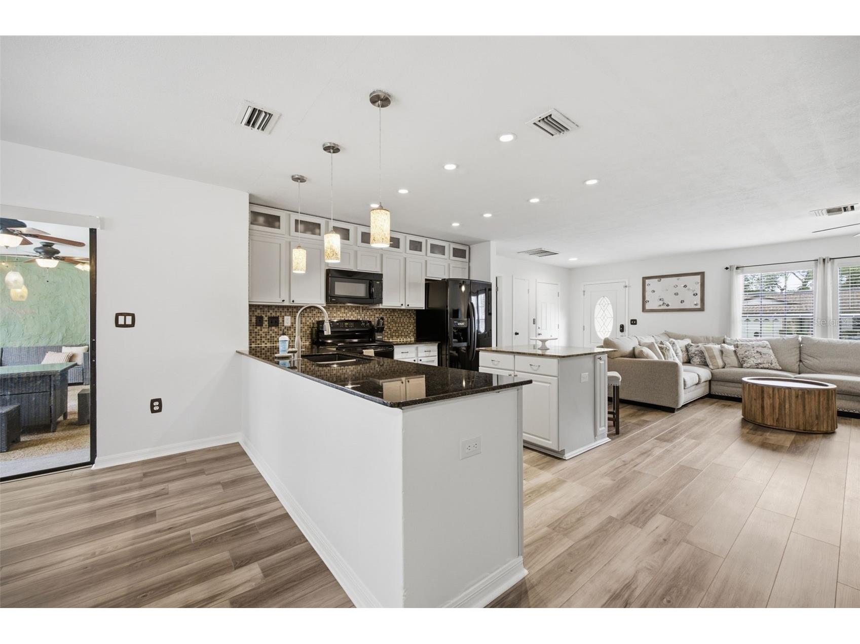 102 Peacock Circle Safety Harbor FL 34695 TB8518481 image16