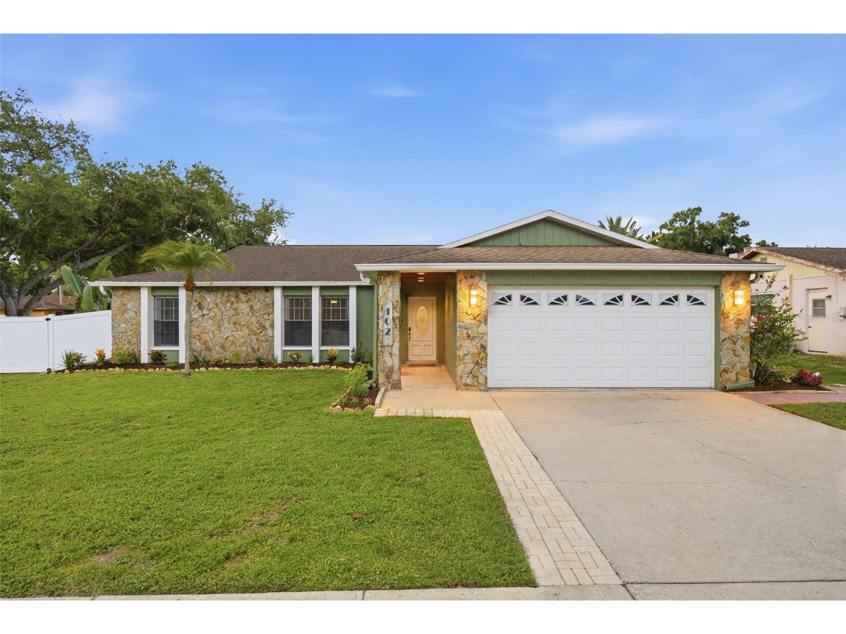 102 Peacock Circle Safety Harbor FL 34695 TB8518481 image3