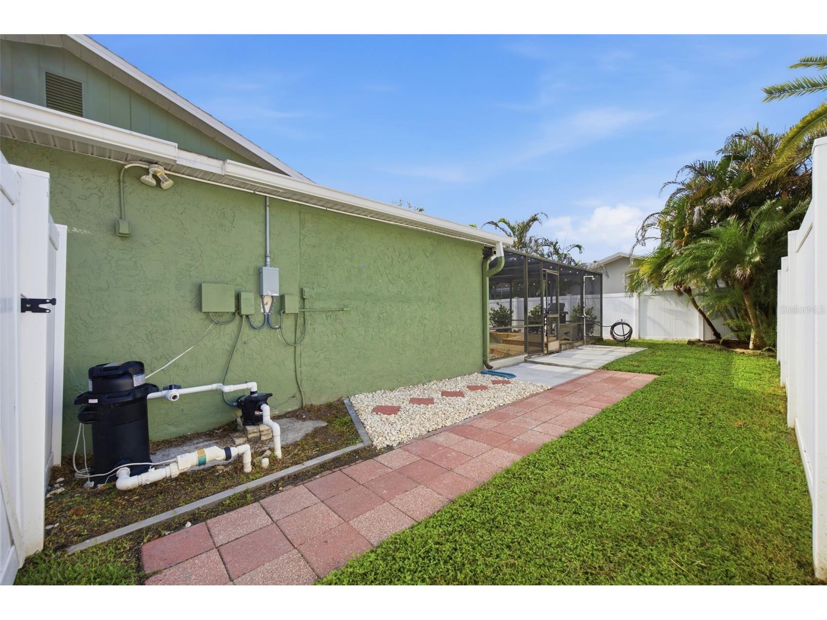 102 Peacock Circle Safety Harbor FL 34695 TB8518481 image35