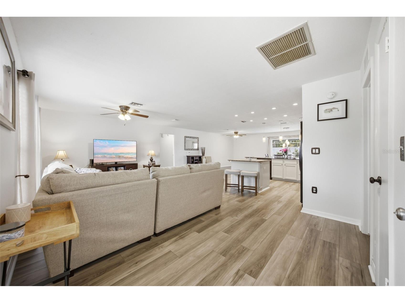 102 Peacock Circle Safety Harbor FL 34695 TB8518481 image8