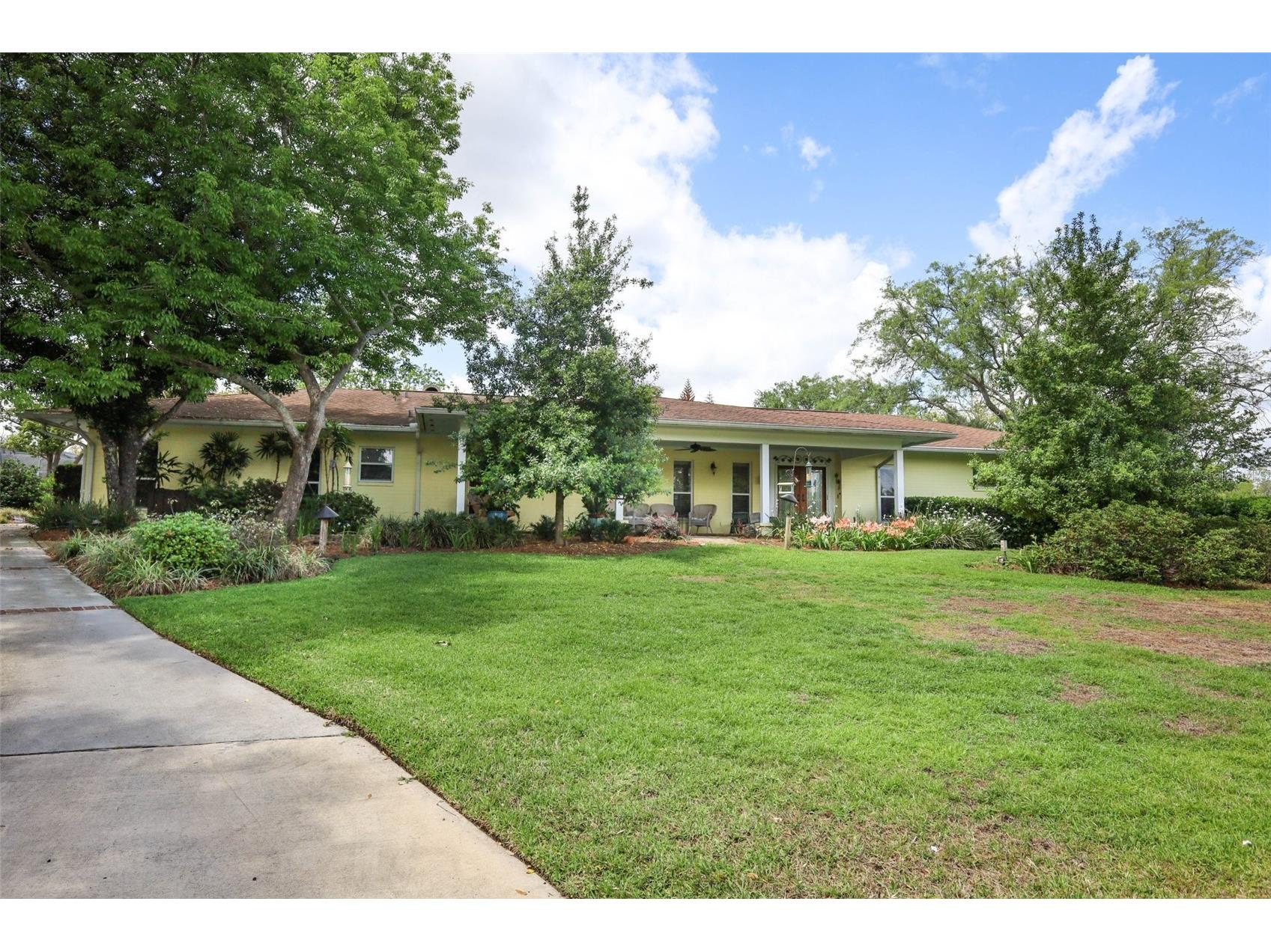 102 Pineview Circle Altamonte Springs FL 32714 O6394715 image1
